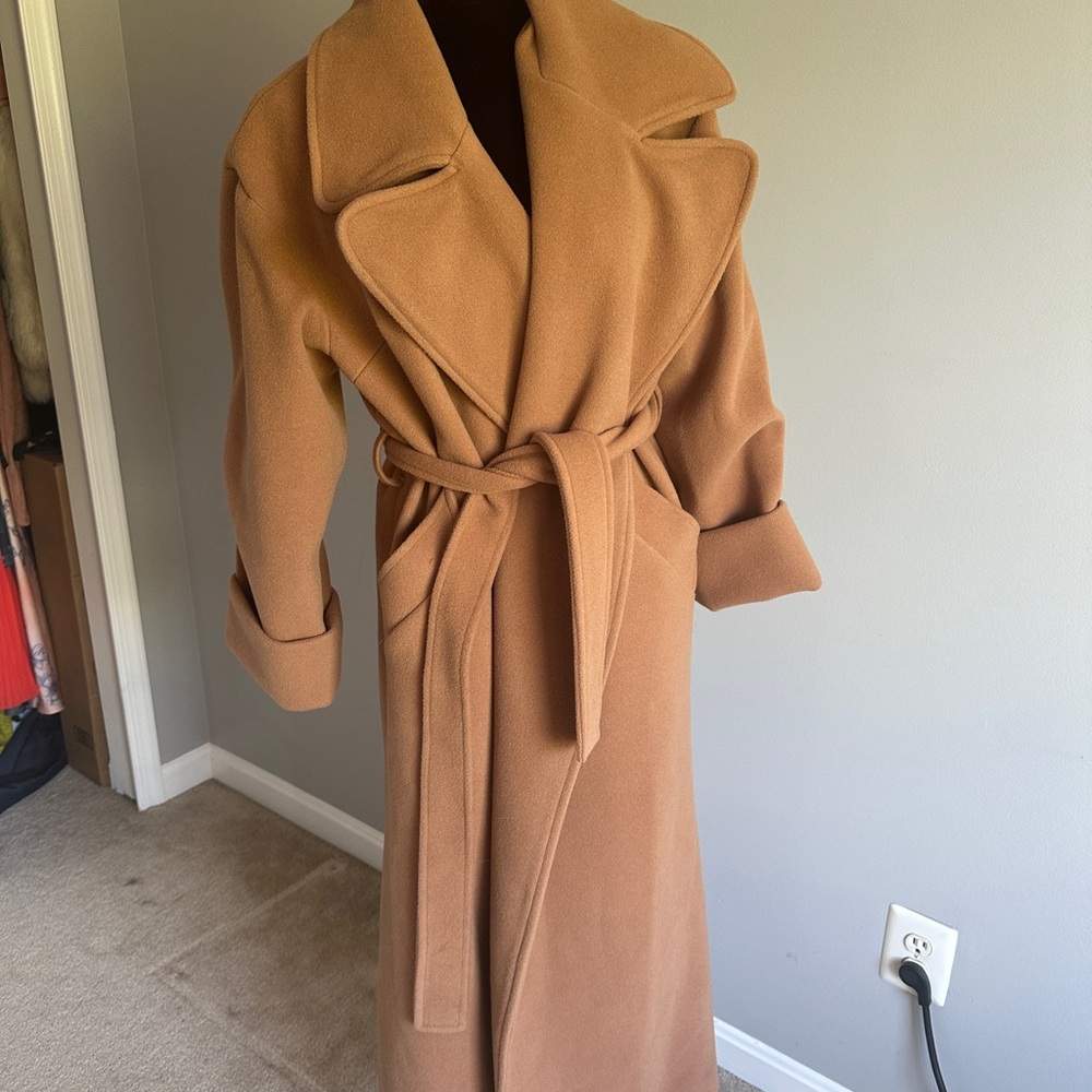 Elegant Tan Wool Coat. Size S-M